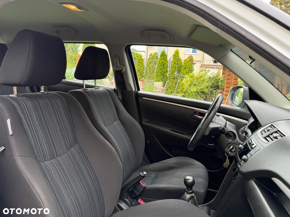 Suzuki Swift - 10