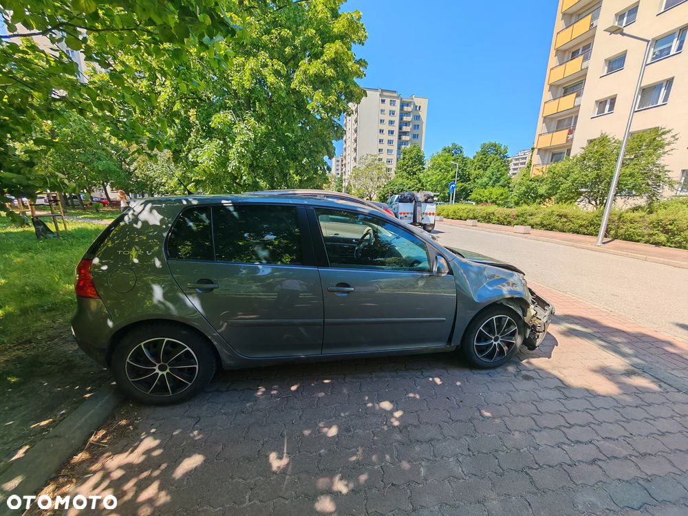 Volkswagen Golf 1.6 Trendline - 4