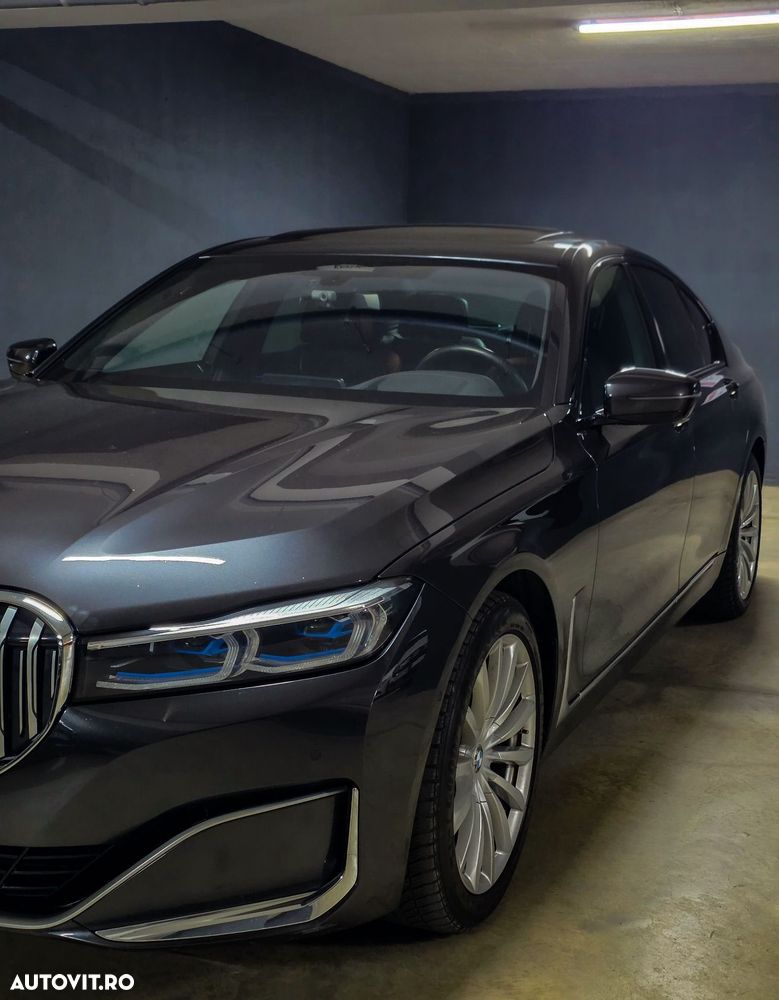 BMW Seria 7 730d MHEV - 2