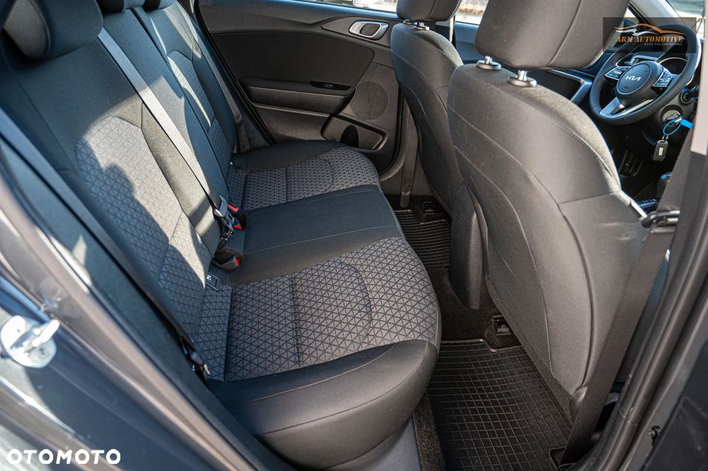 Kia Ceed 1.6 CRDi mHEV S - 26