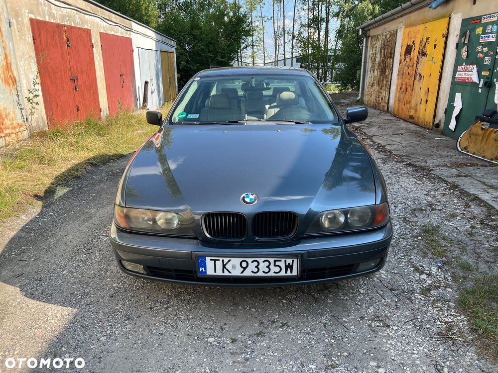 BMW Seria 5 523i - 5
