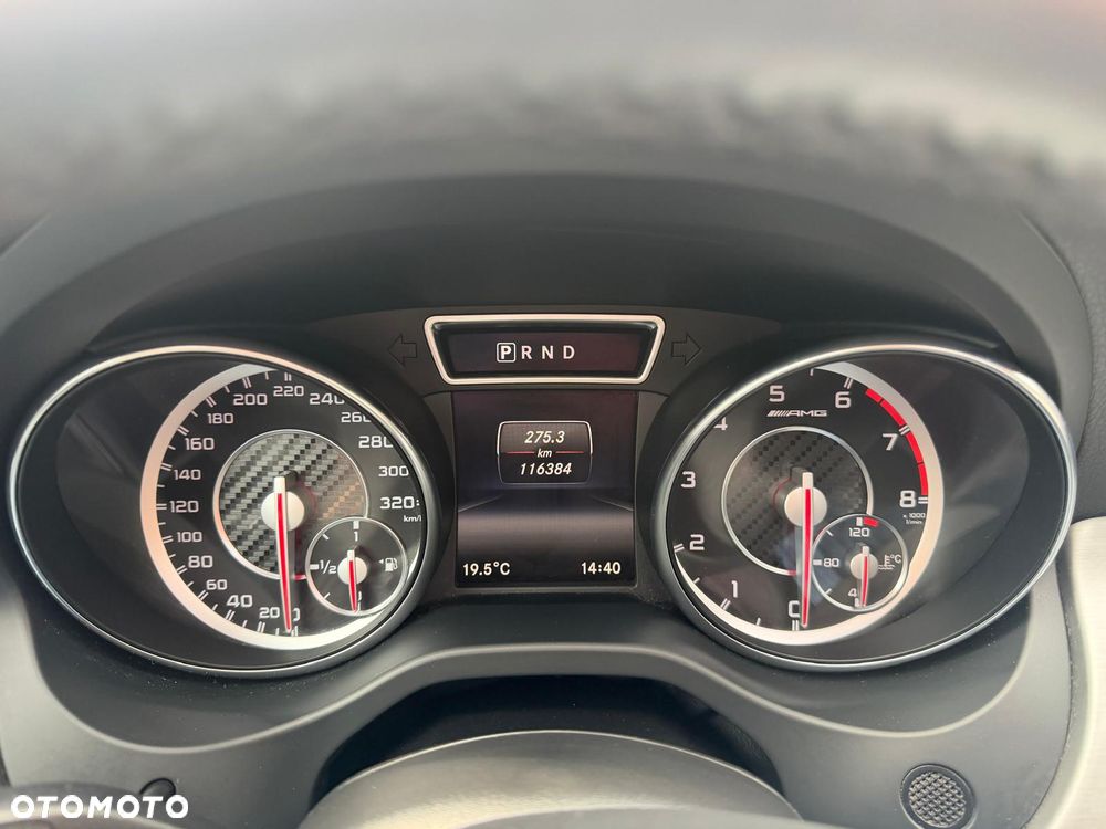 Mercedes-Benz GLA 45 AMG 4Matic 7G-DCT - 14