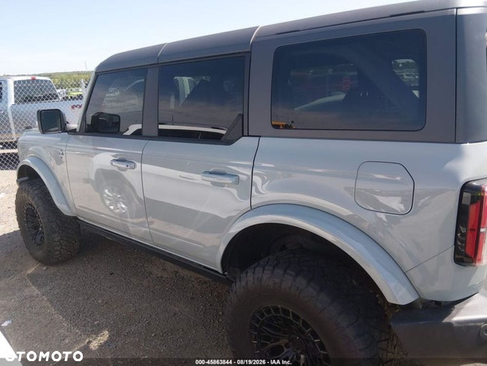 Ford Bronco 2024 photo 2