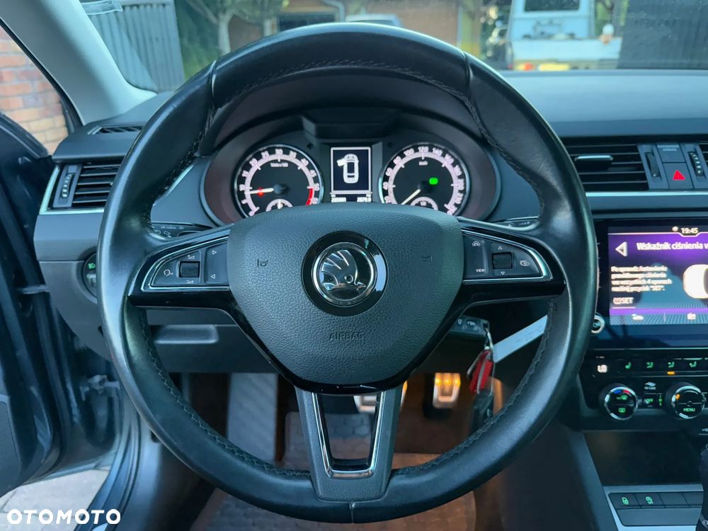 Skoda Octavia 1.6 TDI DSG Soleil - 30