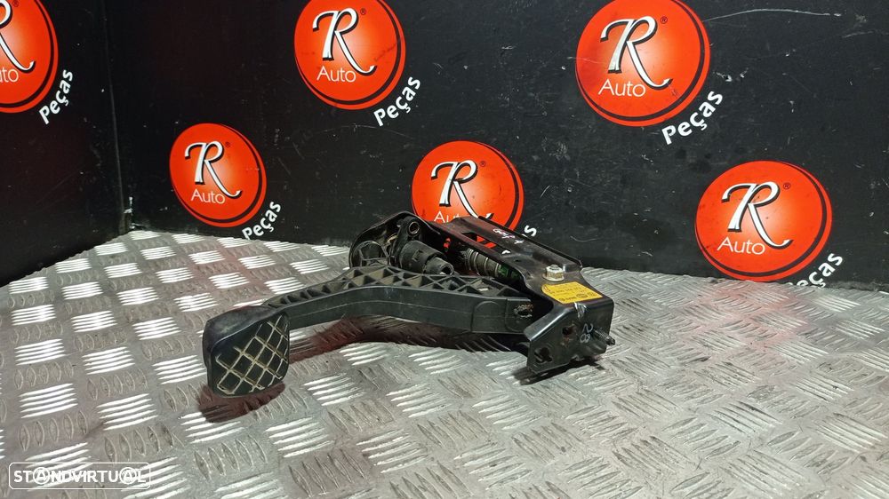 Pedal Da Embraiagem  Volkswagen Golf Iv (1J1) - 1