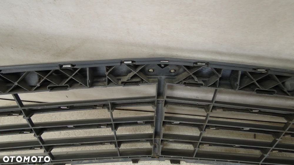 MERCEDES C-KLASA W204 ATRAPA GRILL ORYGINAŁ 07-11r - 14