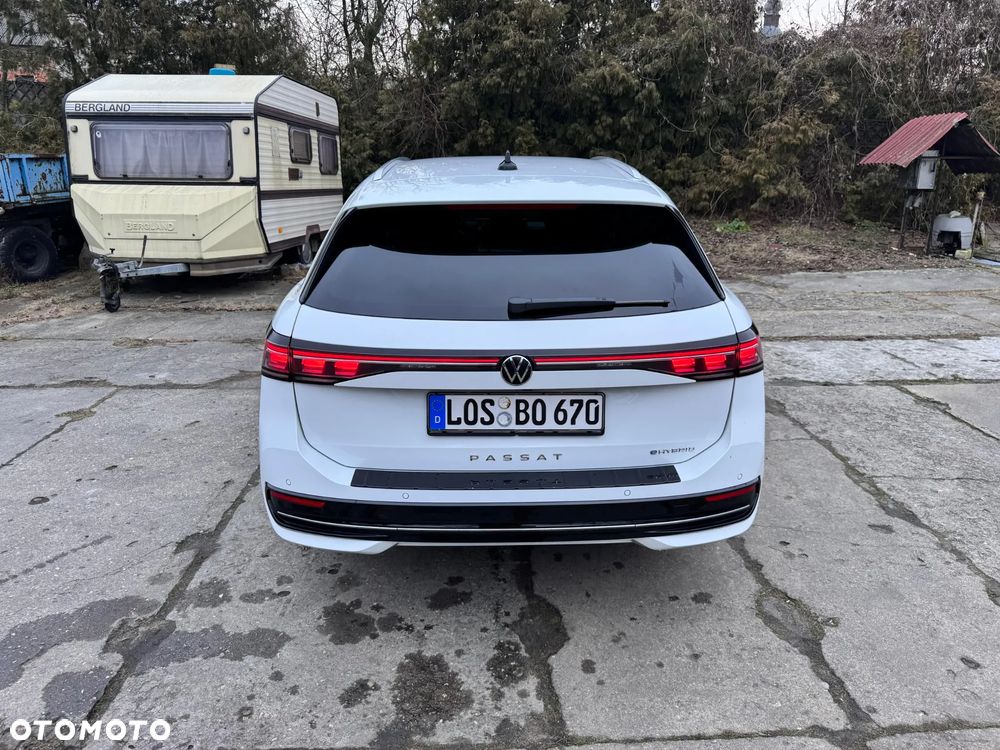 Volkswagen Passat - 7