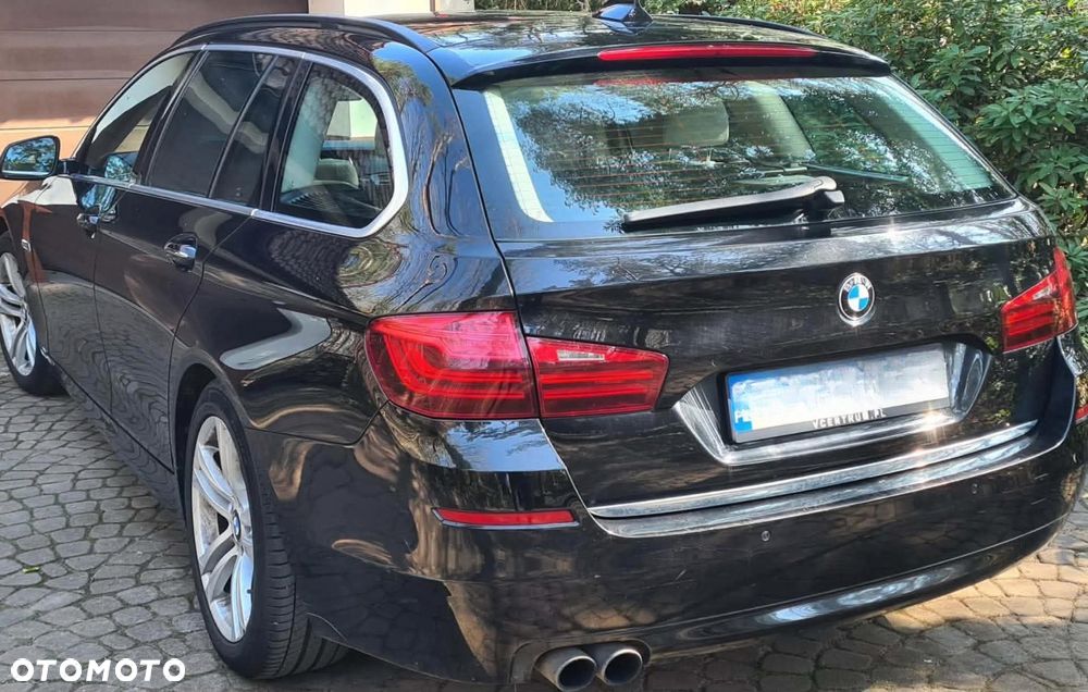 BMW Seria 5 520i Luxury Line - 4