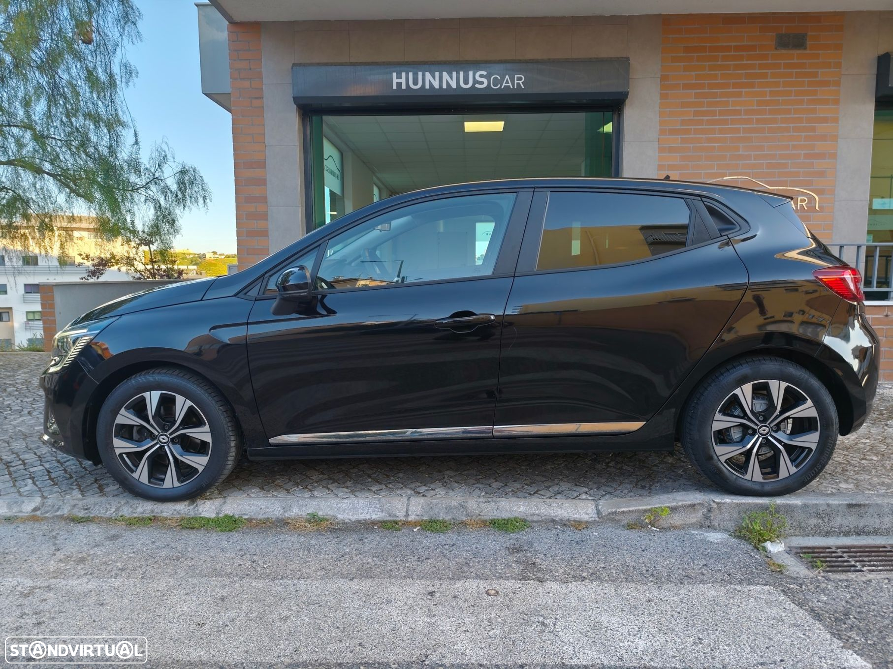 Renault Clio 1.5 Blue dCi Evolution - 12