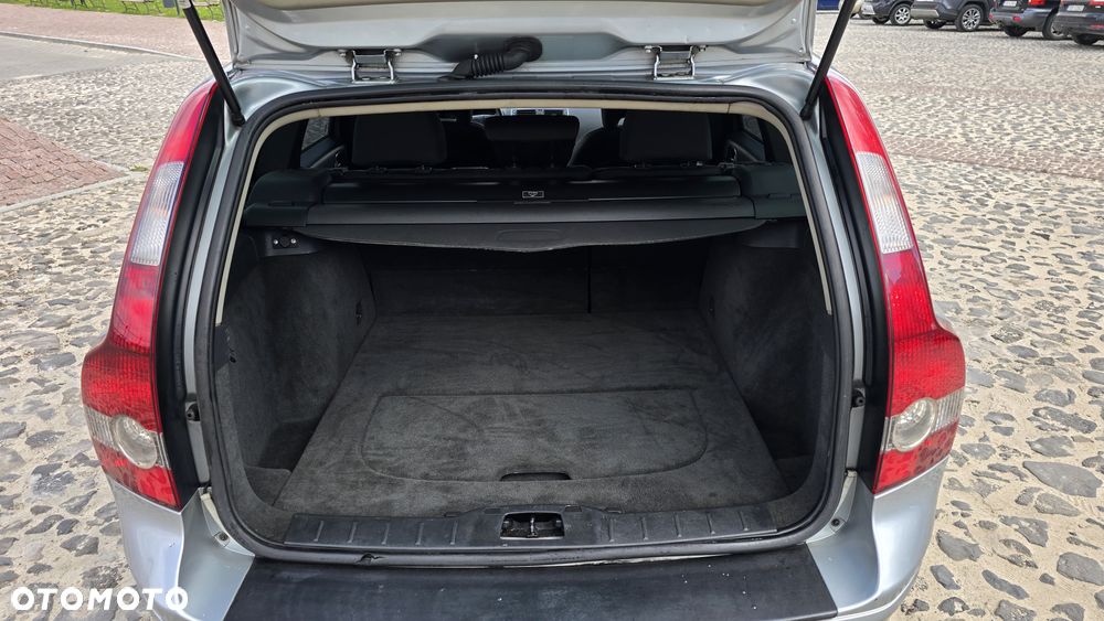 Volvo V50 - 25