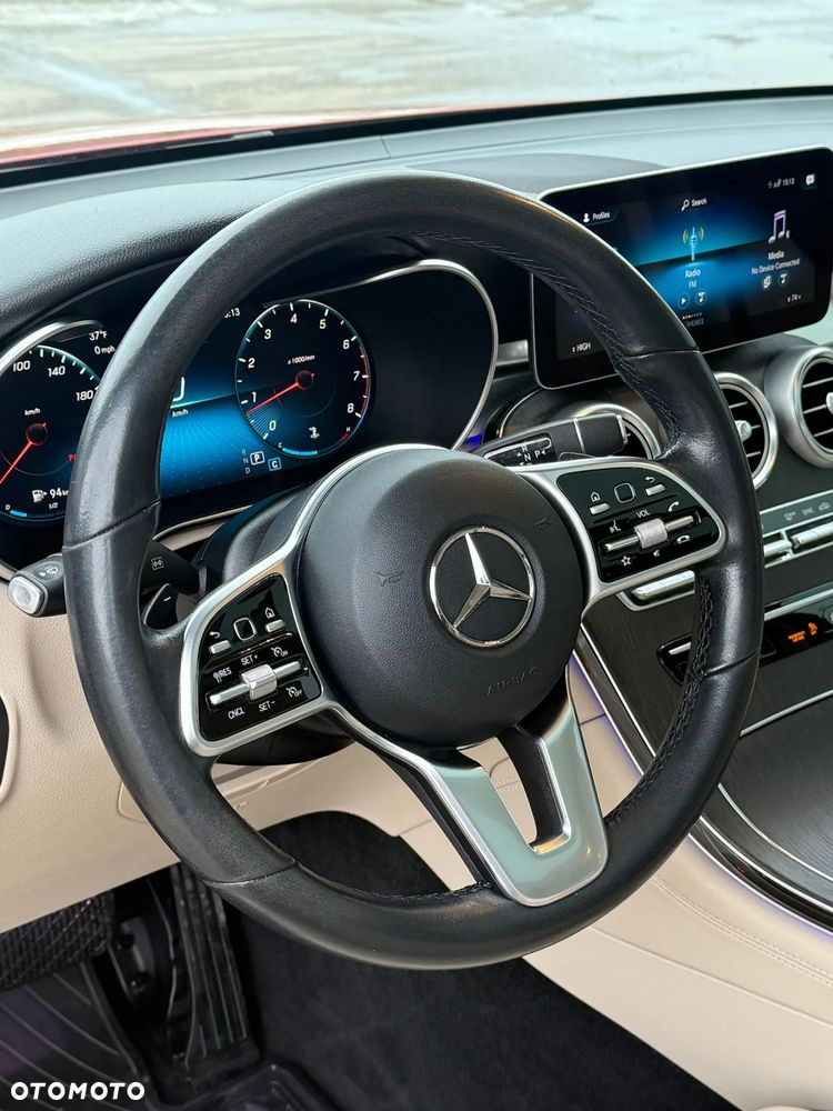 Mercedes-Benz GLC 300 4Matic 9G-TRONIC Exclusive - 23