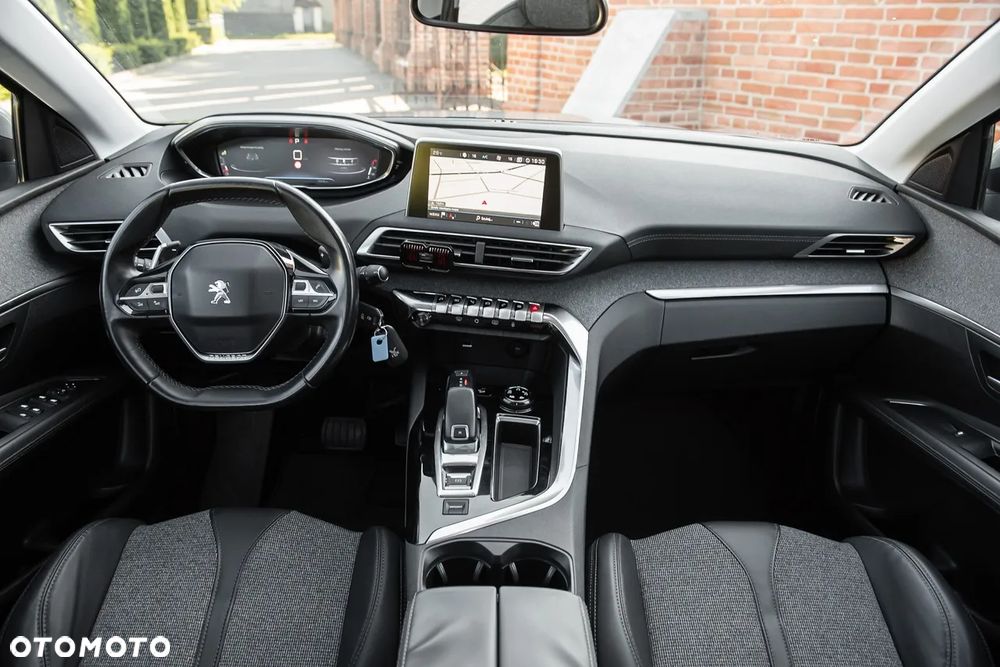 Peugeot 3008 PureTech 130 Stop & Start GPF EAT8 Active Business-Paket - 29