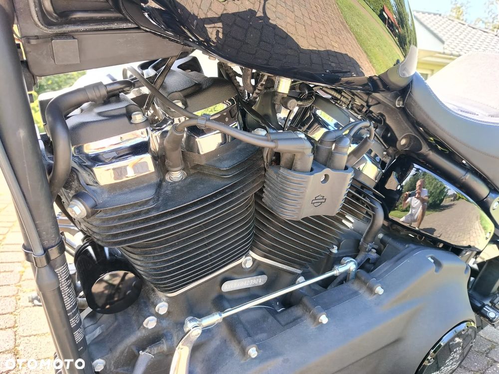 Harley-Davidson Softail Fat Bob - 14