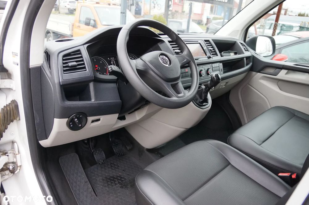 Volkswagen Transporter - 19