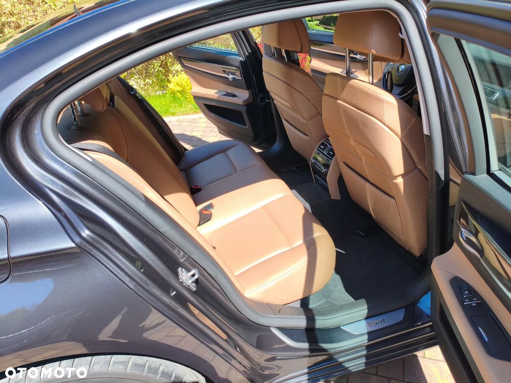 BMW Seria 7 730d - 10