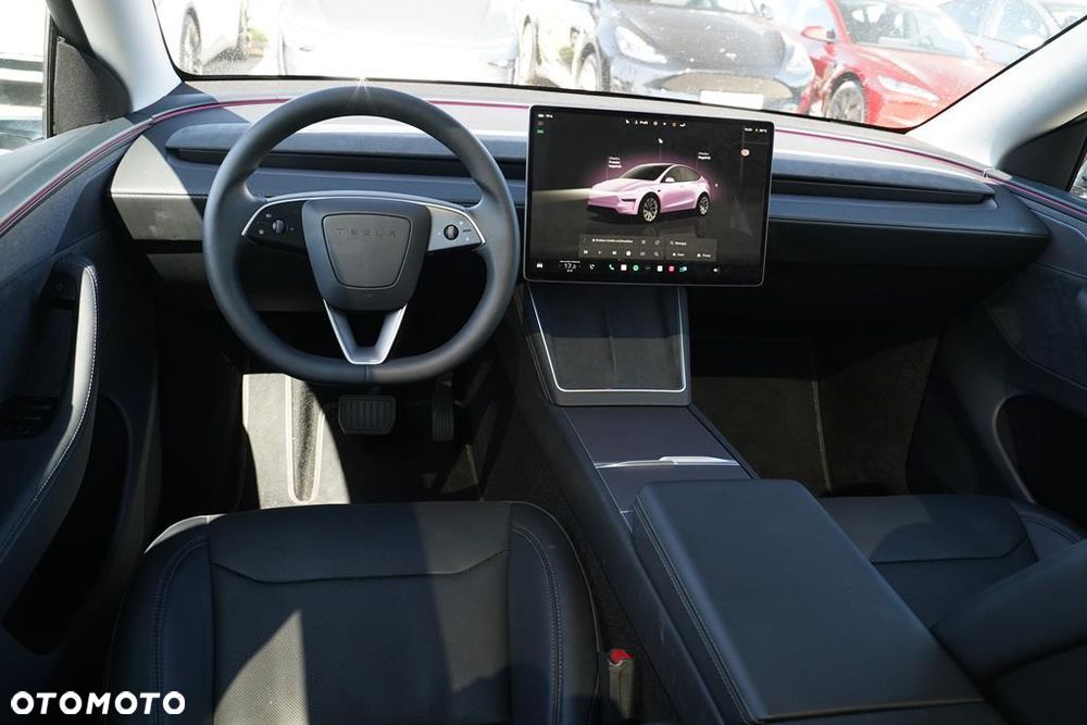 Tesla Y 83.1kWh Long Range RWD - 17