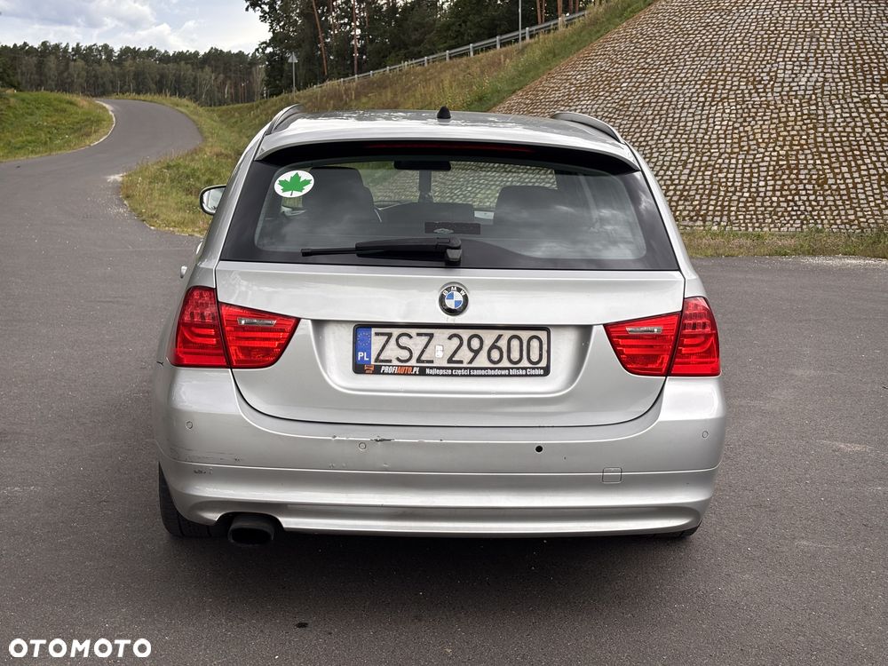 BMW Seria 3 320d DPF - 6
