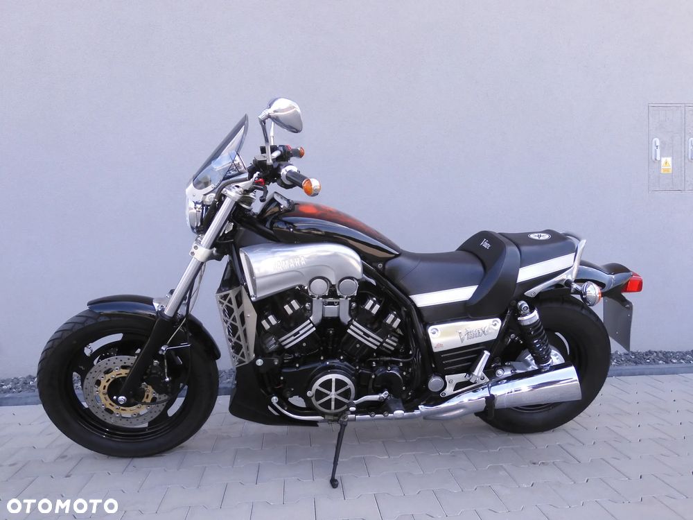 Yamaha V-MAX - 37