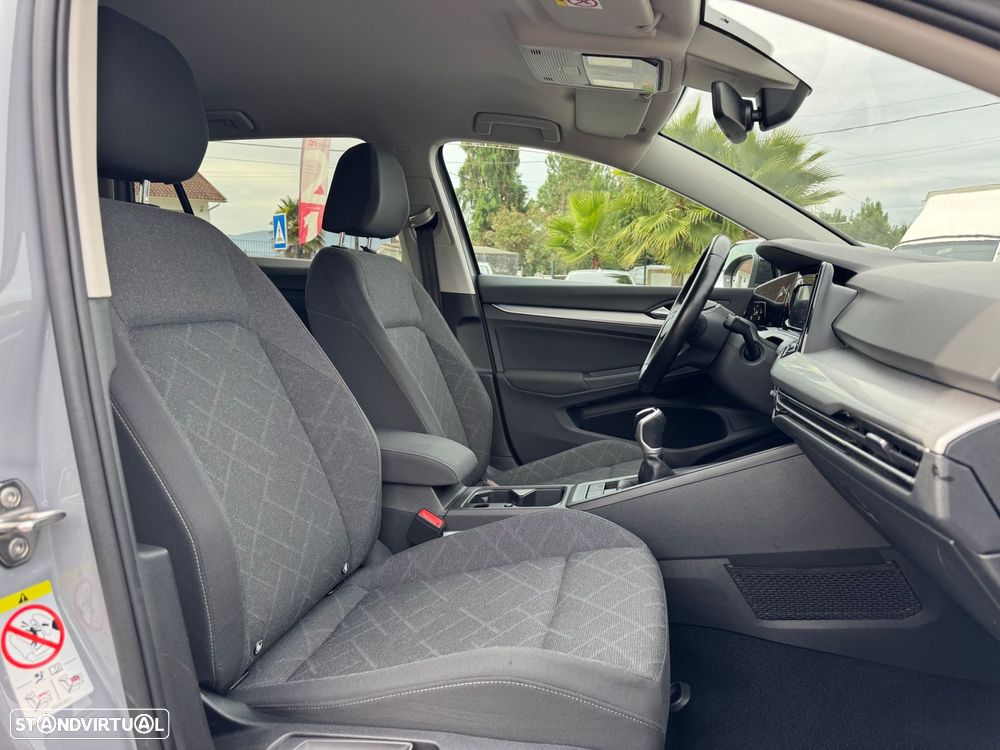 VW Golf Variant 2.0 TDi Life - 31