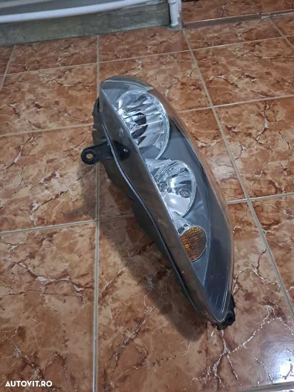 Far dreapta VW Golf 5 Plus an 2005-2009 original Europa - 5