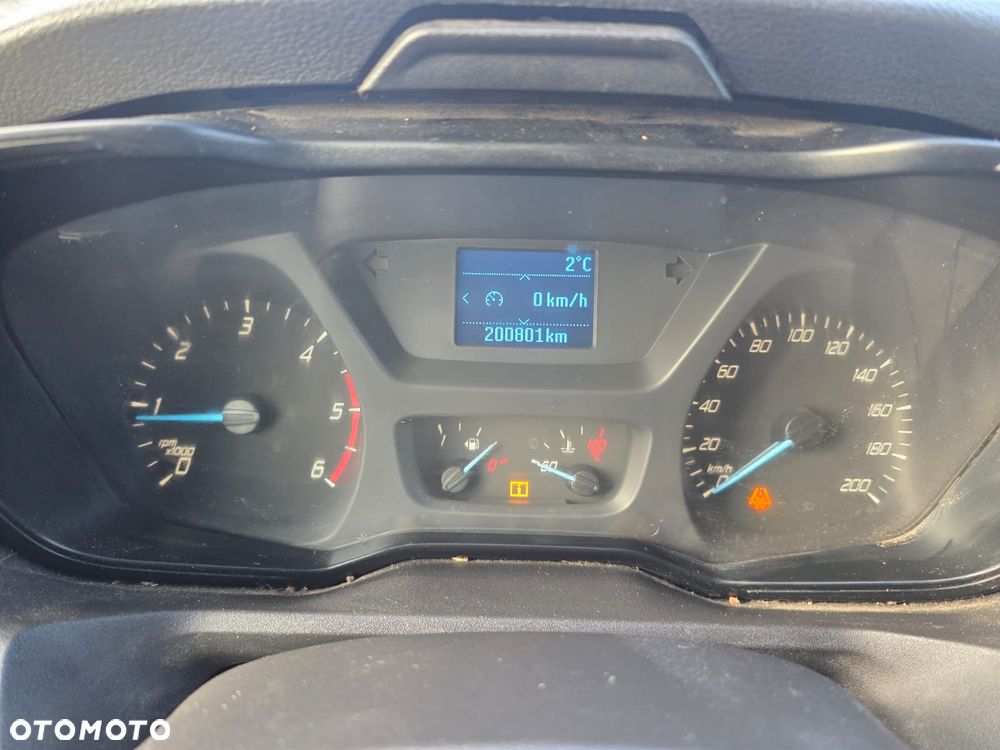 Ford Transit - 12