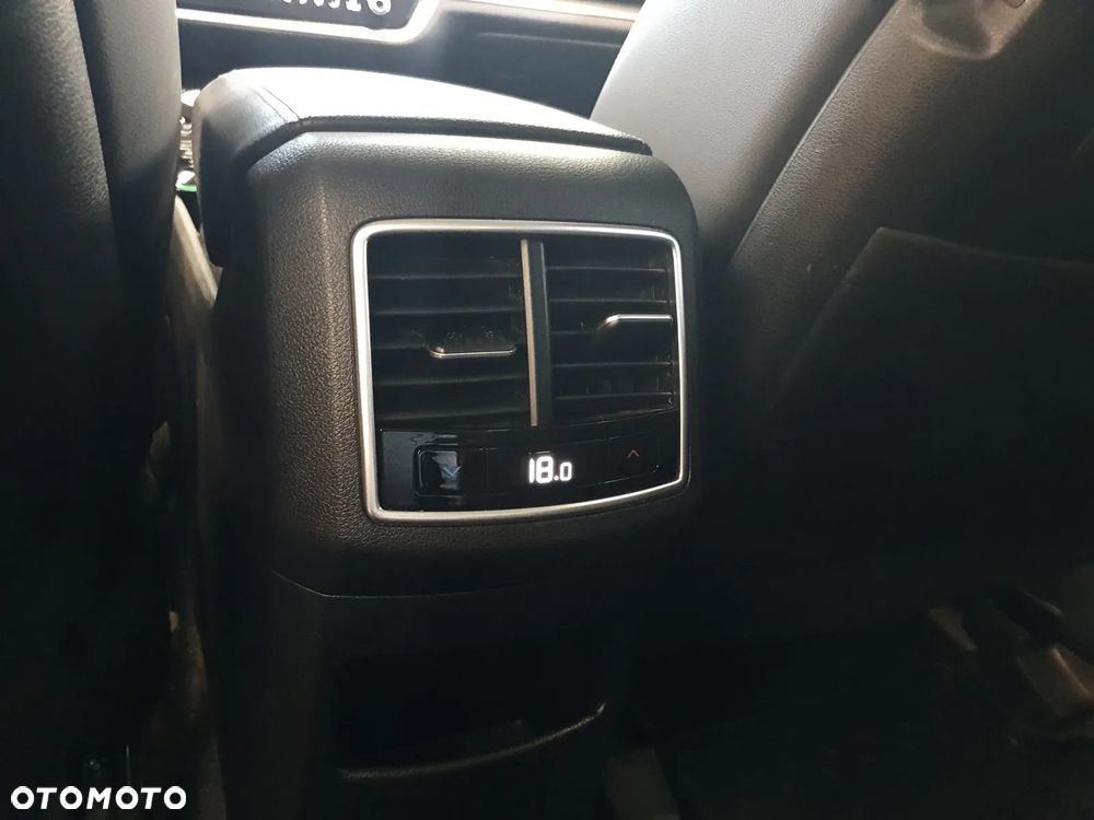 Kia Sportage 1.6 T-GDI PHEV Business Line 4WD - 19