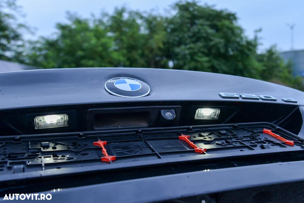BMW Seria 5 520d Aut. Luxury Line - 9