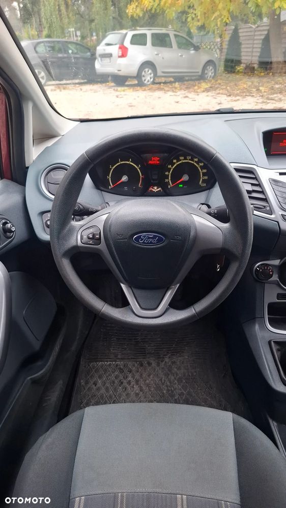 Ford Fiesta 1.25 Ambiente - 19