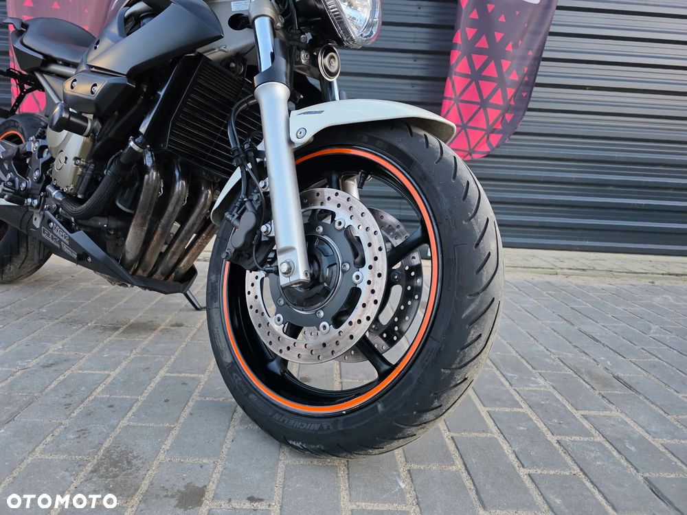 Yamaha XJ - 22