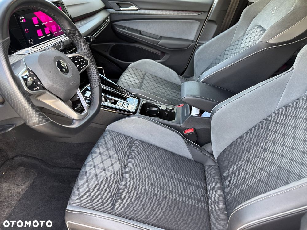 Volkswagen Golf 2.0 TDI 4Motion DSG Highline - 18