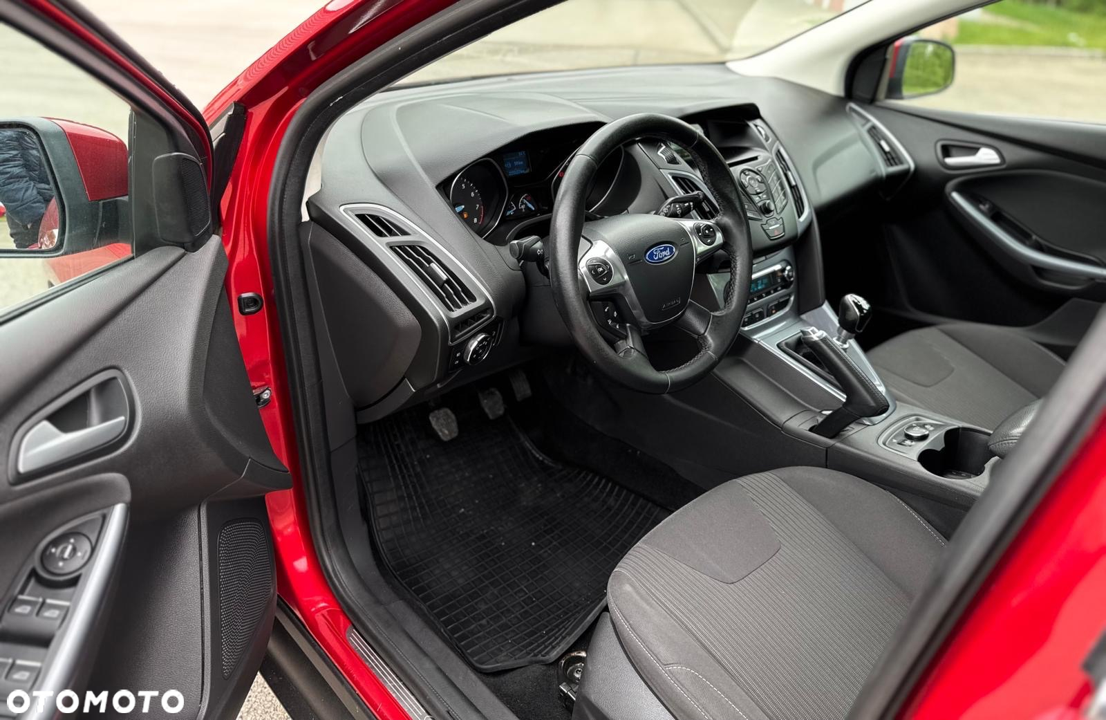 Ford Focus 1.0 EcoBoost Hybrid ACTIVE - 14