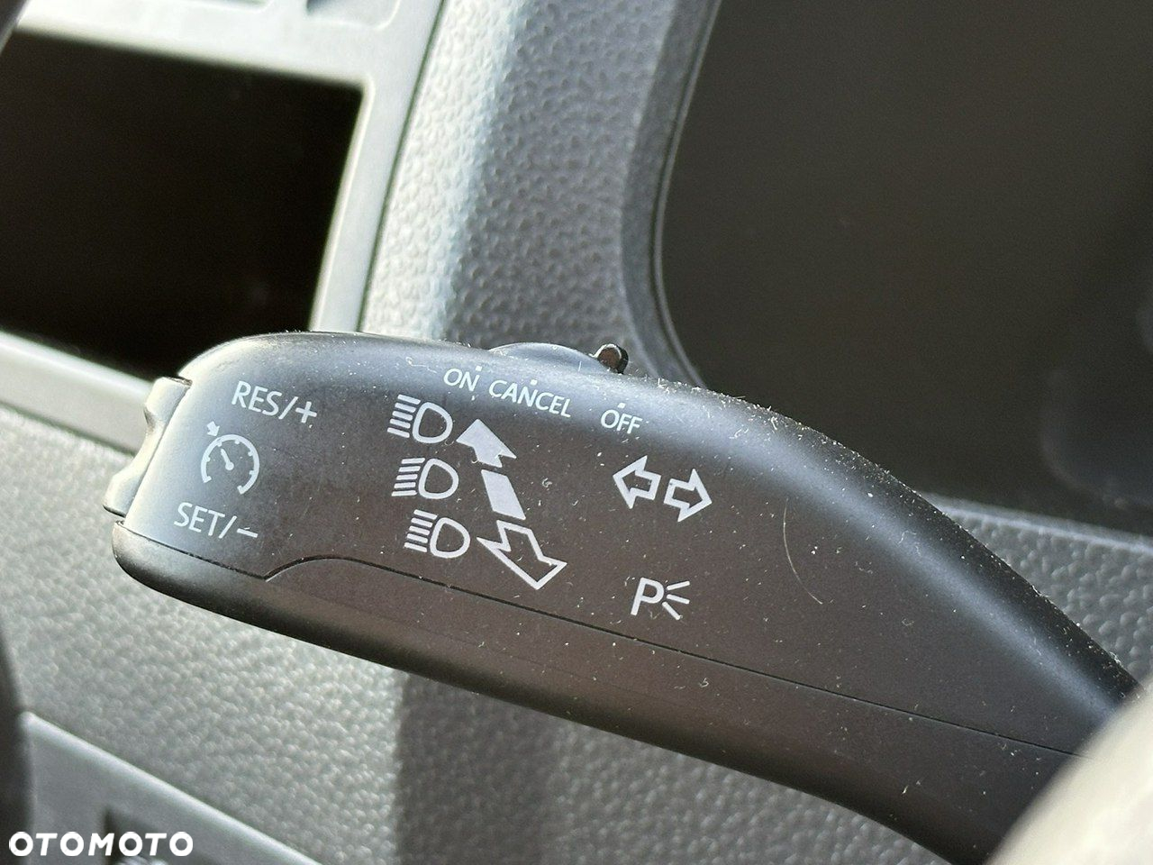 Volkswagen Caravelle - 12