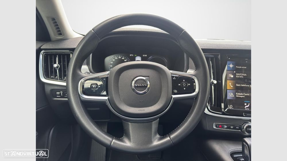 Volvo S90 2.0 T8 Momentum Plus AWD Geartronic - 11