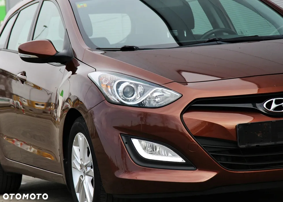 Hyundai i30 1.6 GDI Premium - 10