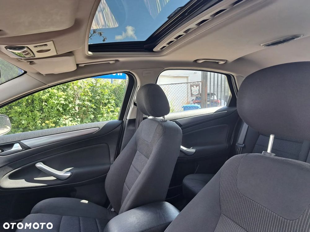 Ford Mondeo - 12