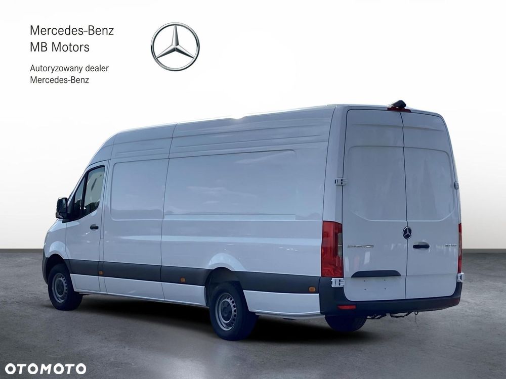 Mercedes-Benz Sprinter - 4