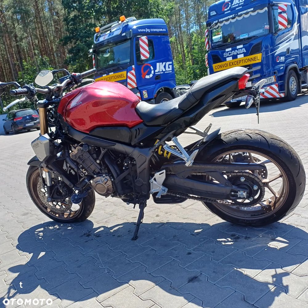 Honda CB - 2