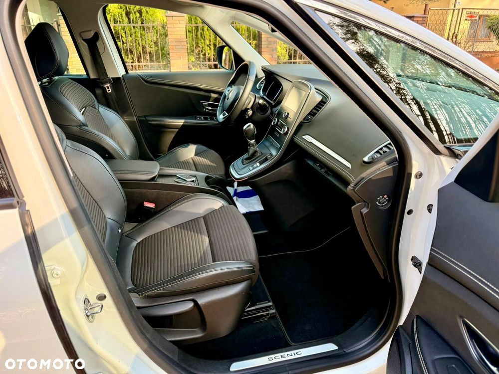 Renault Grand Scenic TCe 140 GPF EDC INTENS - 21