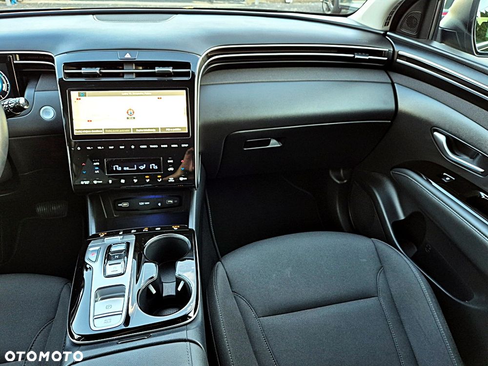 Hyundai Tucson 1.6 T-GDi HEV Executive 2WD - 18