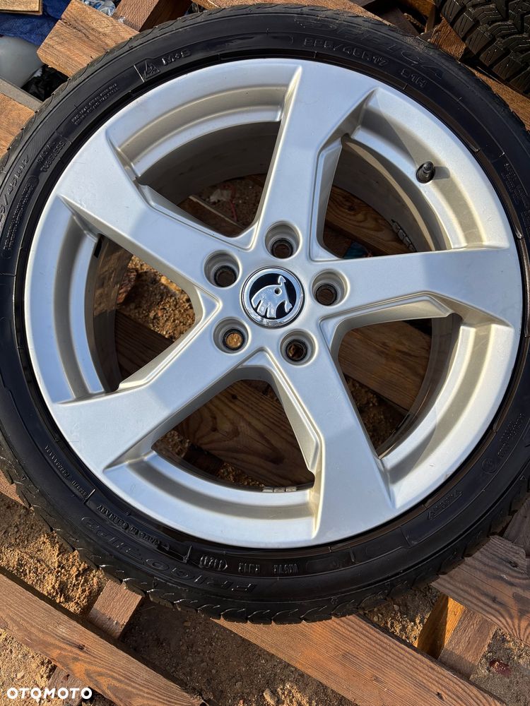 Skoda Octavia 2.0 TSI RS - 16