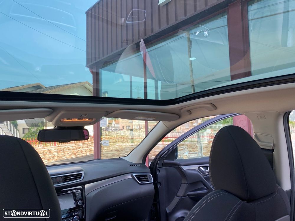 Nissan Qashqai 1.2 DIG-T N-Connecta 18 - 24