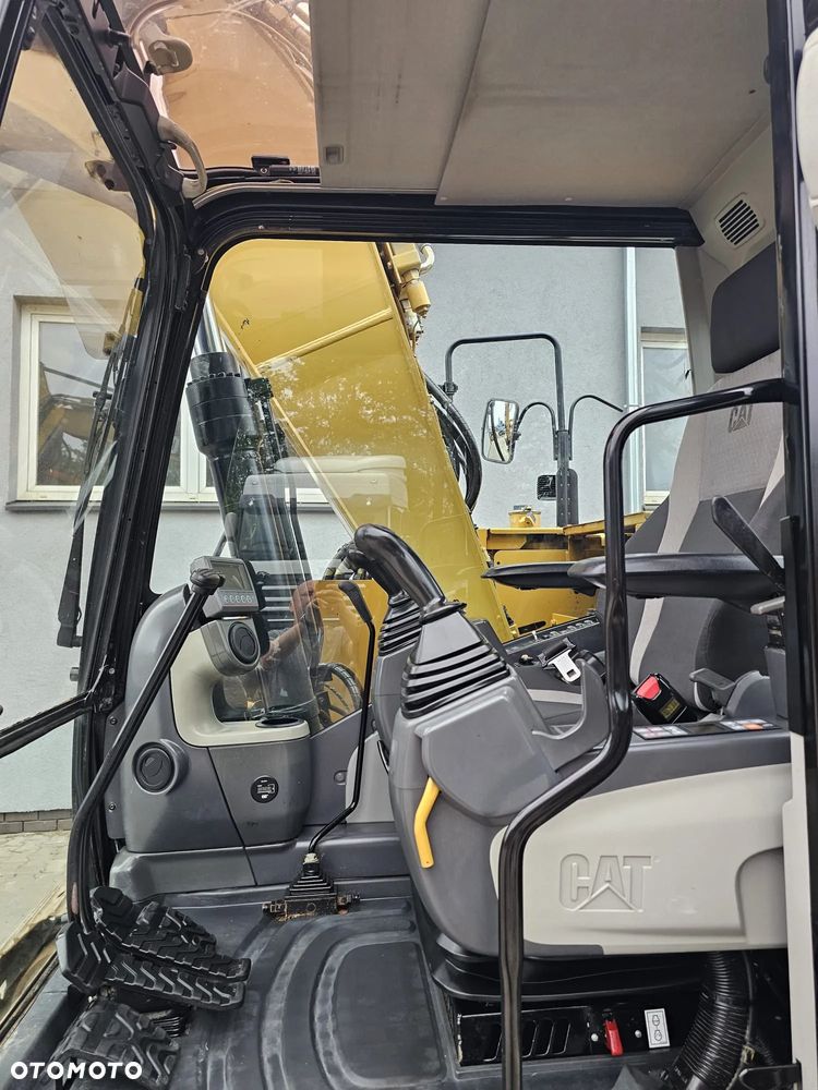 Caterpillar 311FLRR - 9