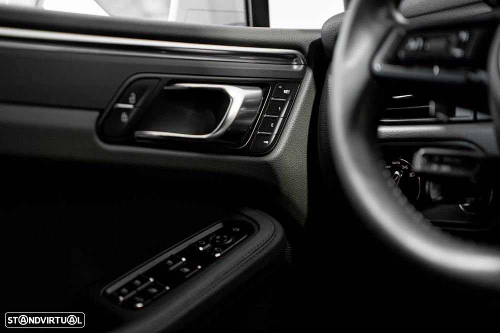 Porsche Macan 2.0T - 24