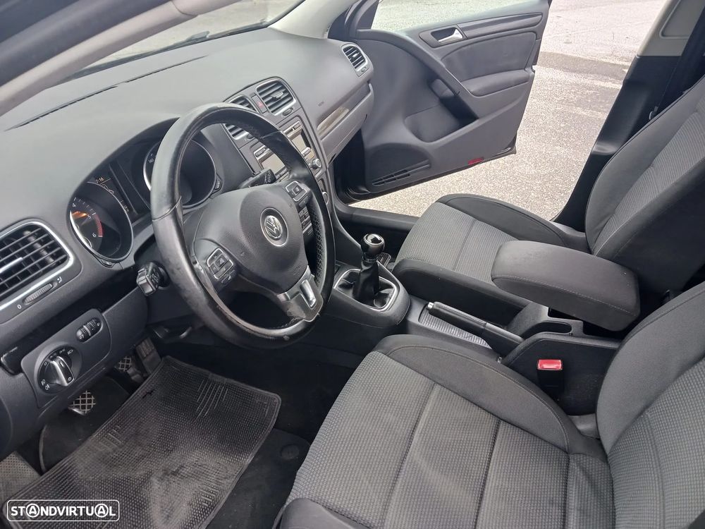 VW Golf 2.0 TDi Confortline - 7