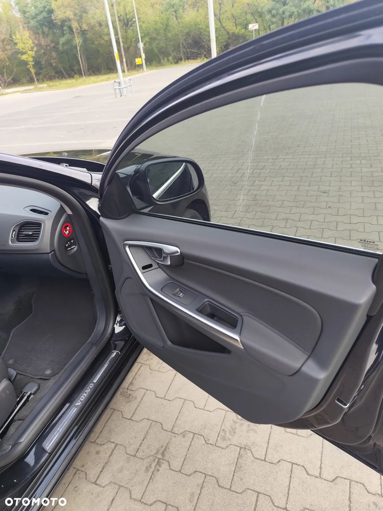 Volvo V60 - 10
