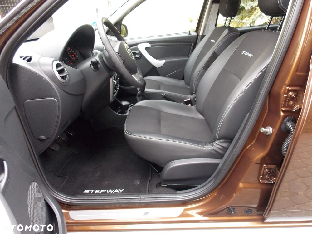Dacia Sandero Stepway2 1.6 - 19