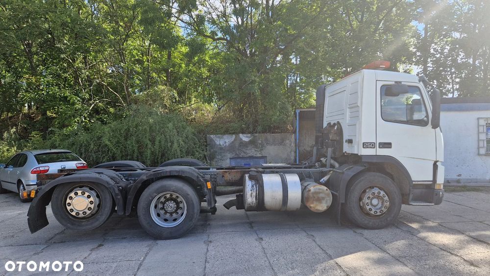 Volvo FM7 6X2 MANUAL 265.000KM - 16
