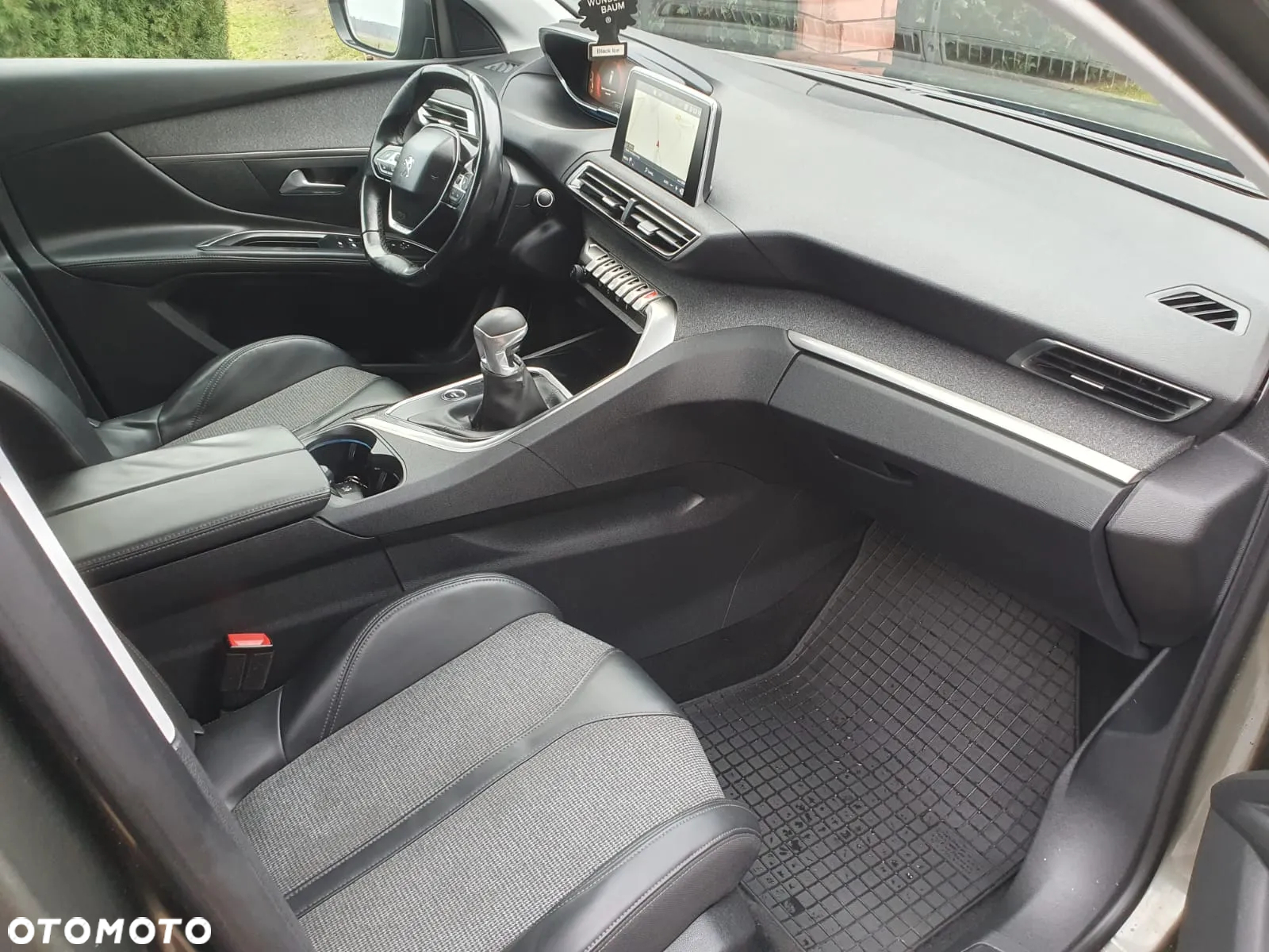 Peugeot 5008 1.2 PureTech Active Pack S&S - 26