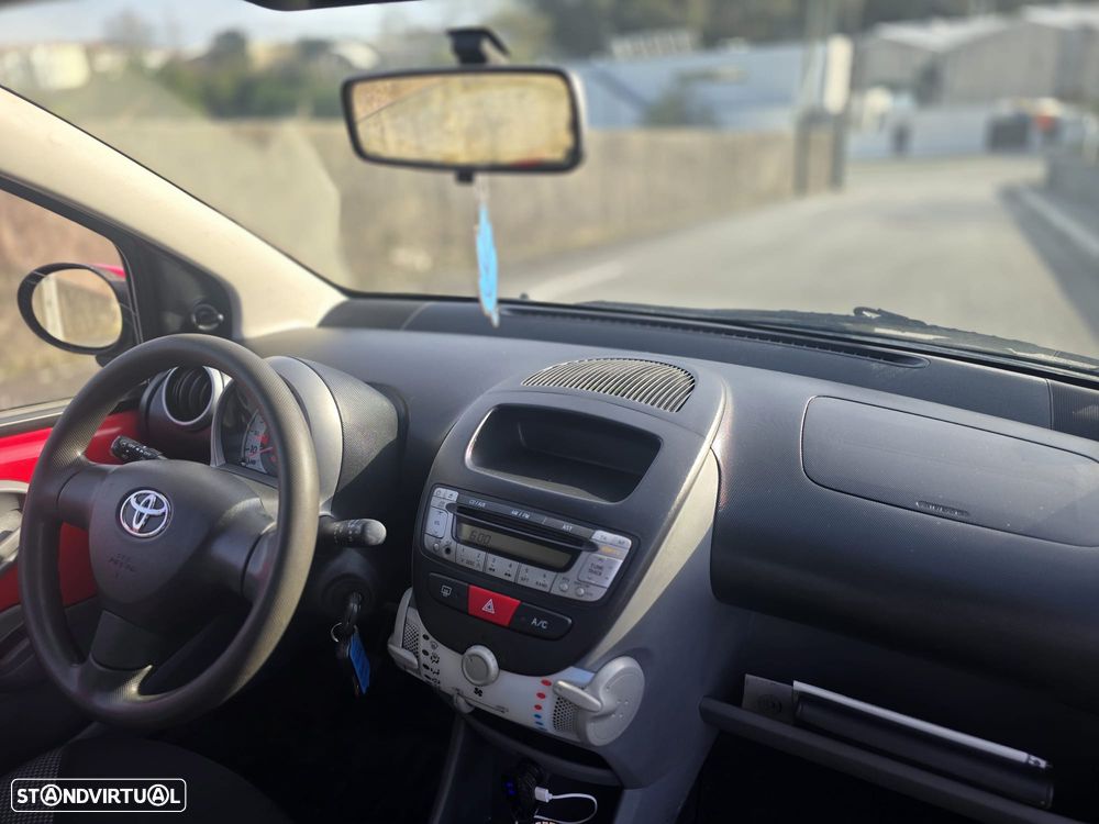Toyota Aygo City - 5
