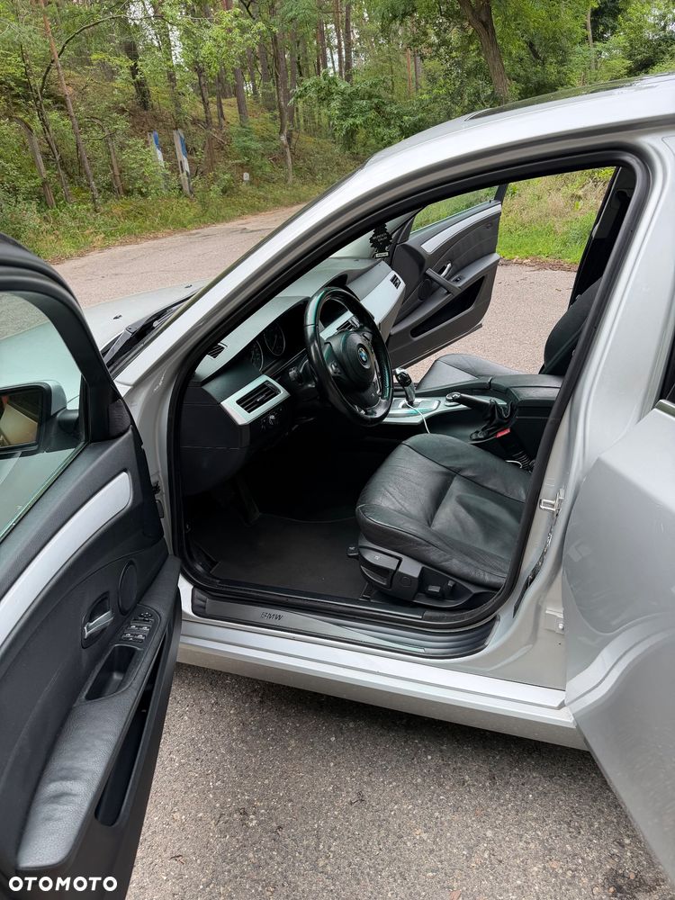 BMW Seria 5 530d xDrive - 15